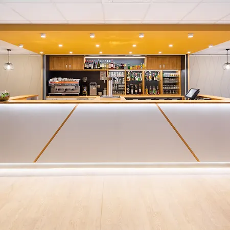 阿卡迪亚酒店 卢德