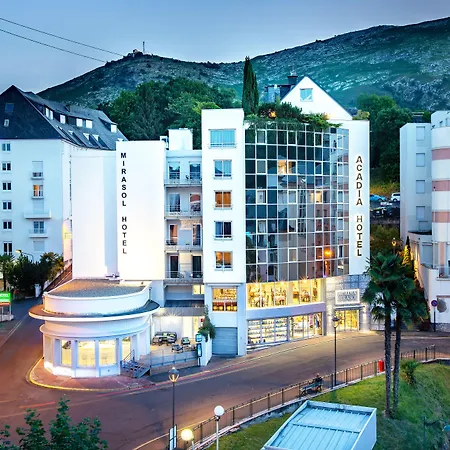 阿卡迪亚酒店 卢德