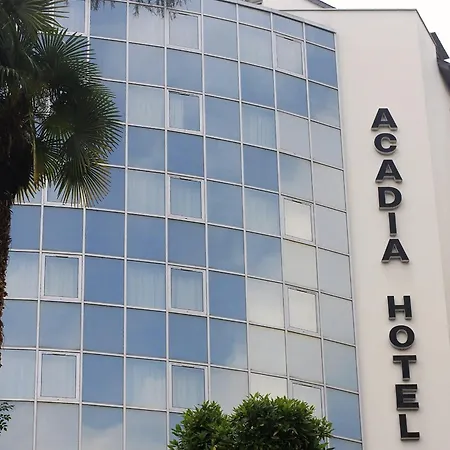 阿卡迪亚酒店 3* 卢德