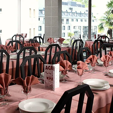 Готель Acadia Лурд